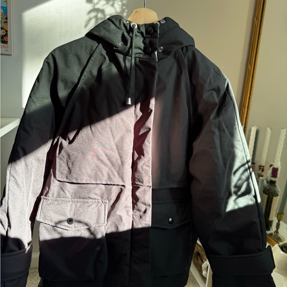 Black Hooded down puffer